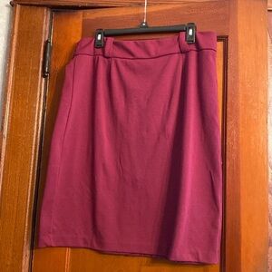 George Maroon Size 16 W18 L24
